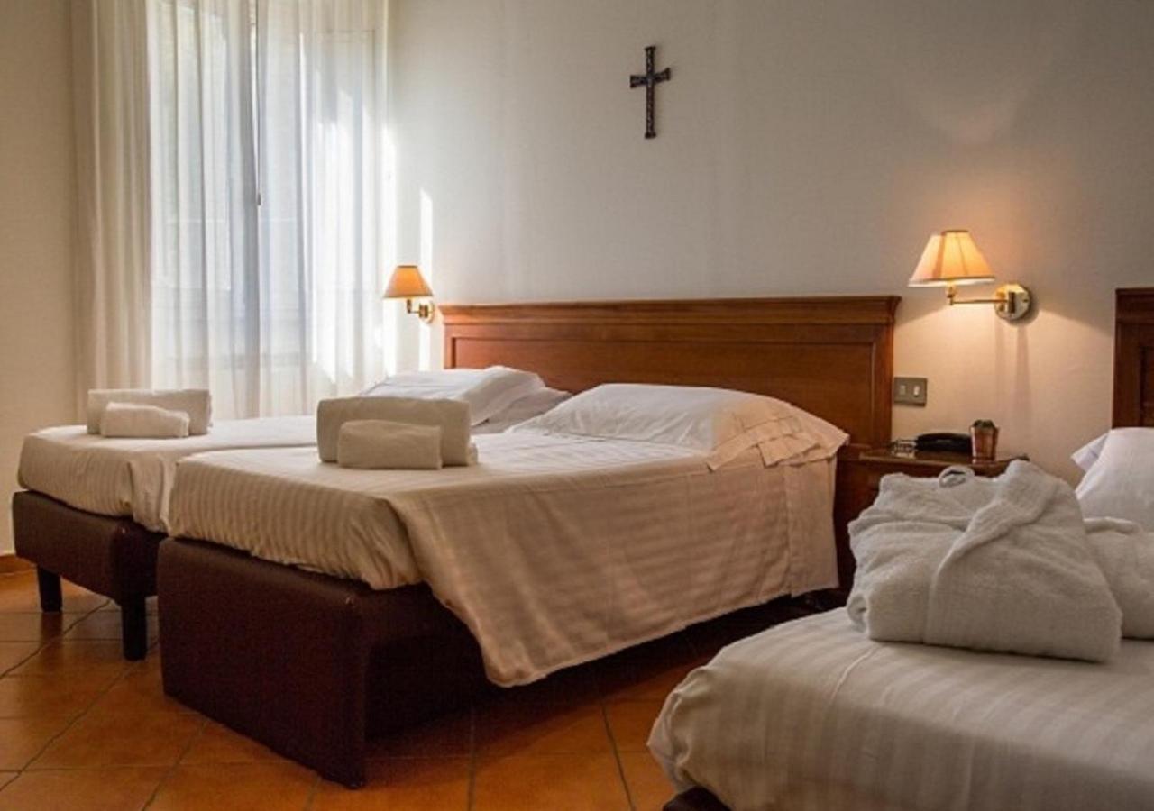 Hotel San Bernardo Рим Екстер'єр фото