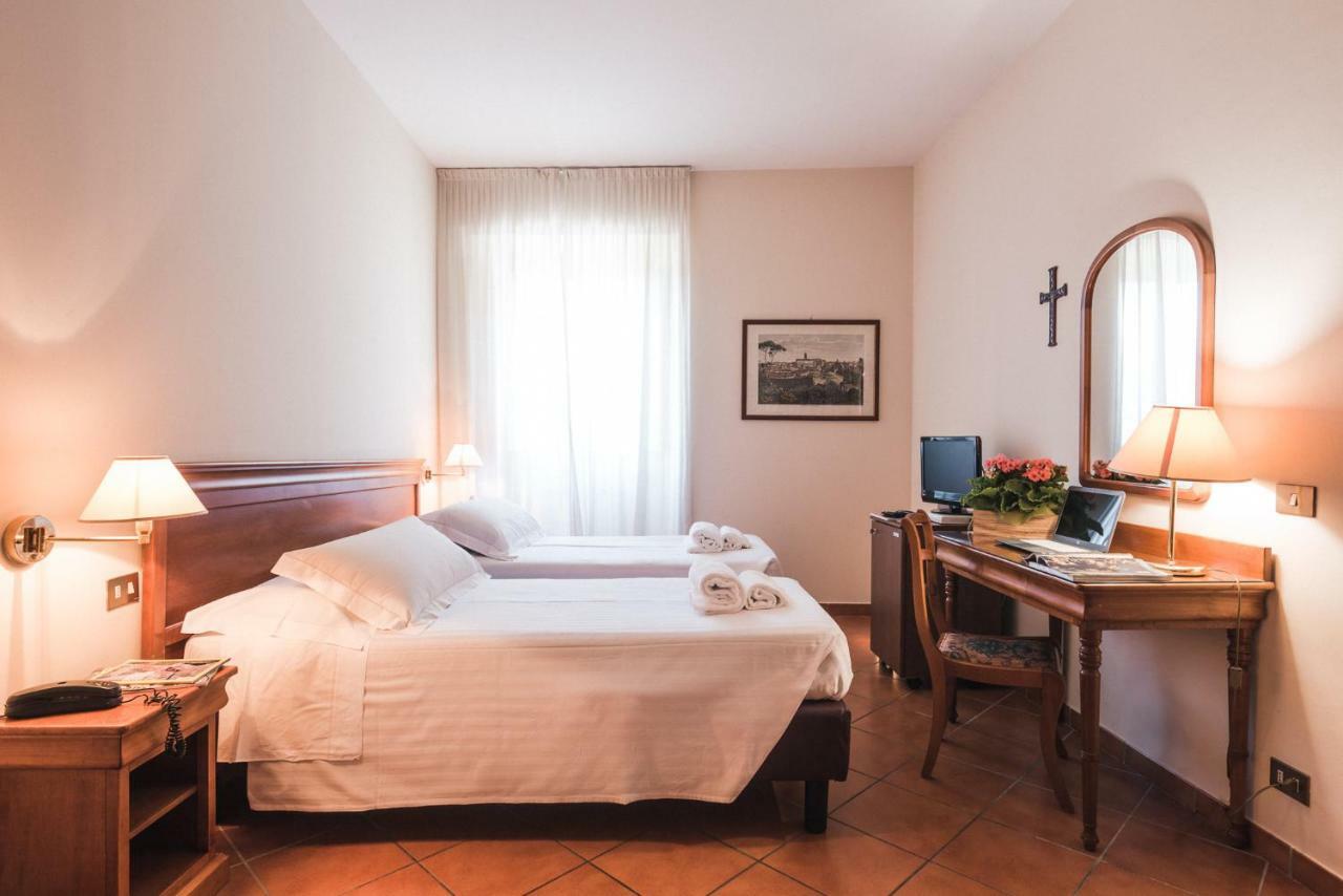 Hotel San Bernardo Рим Екстер'єр фото